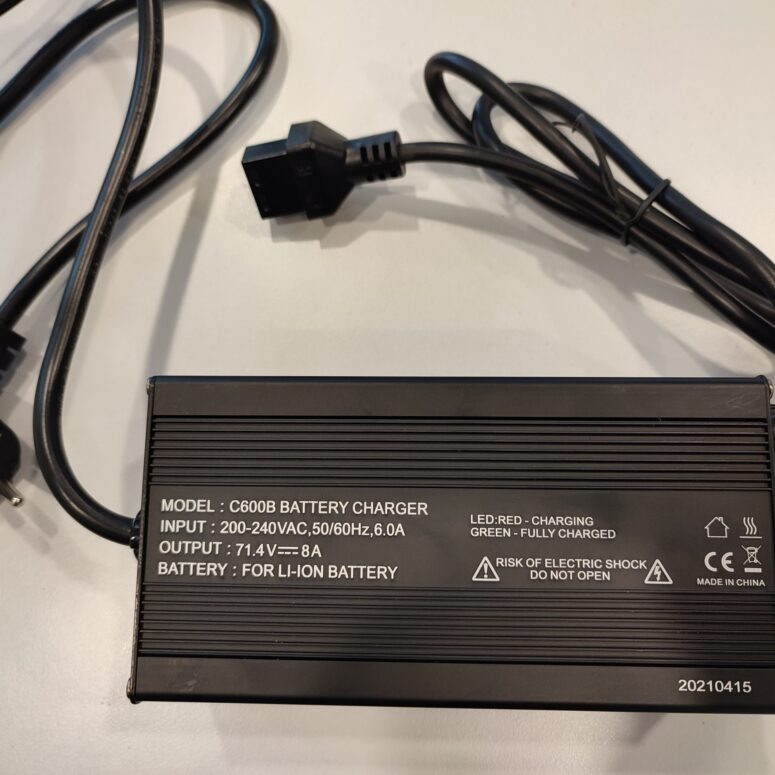 Ladegerät 8A passend für Sky, Sky-S, Sun, Spirit, Air