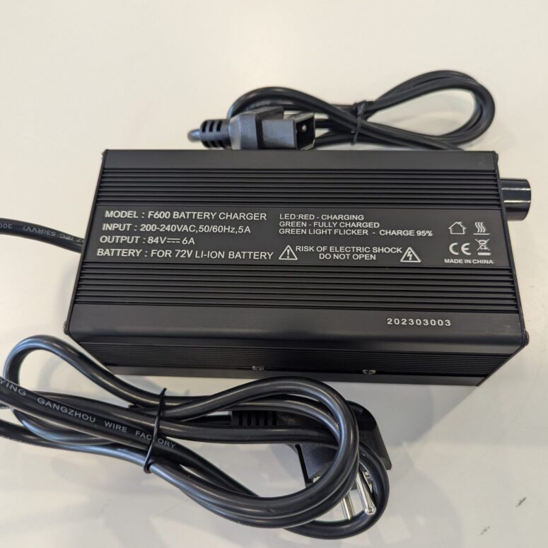 Ladegerät 6A passend für Sun 72V Akku, Cloud, Cloud-S, Sun-S+