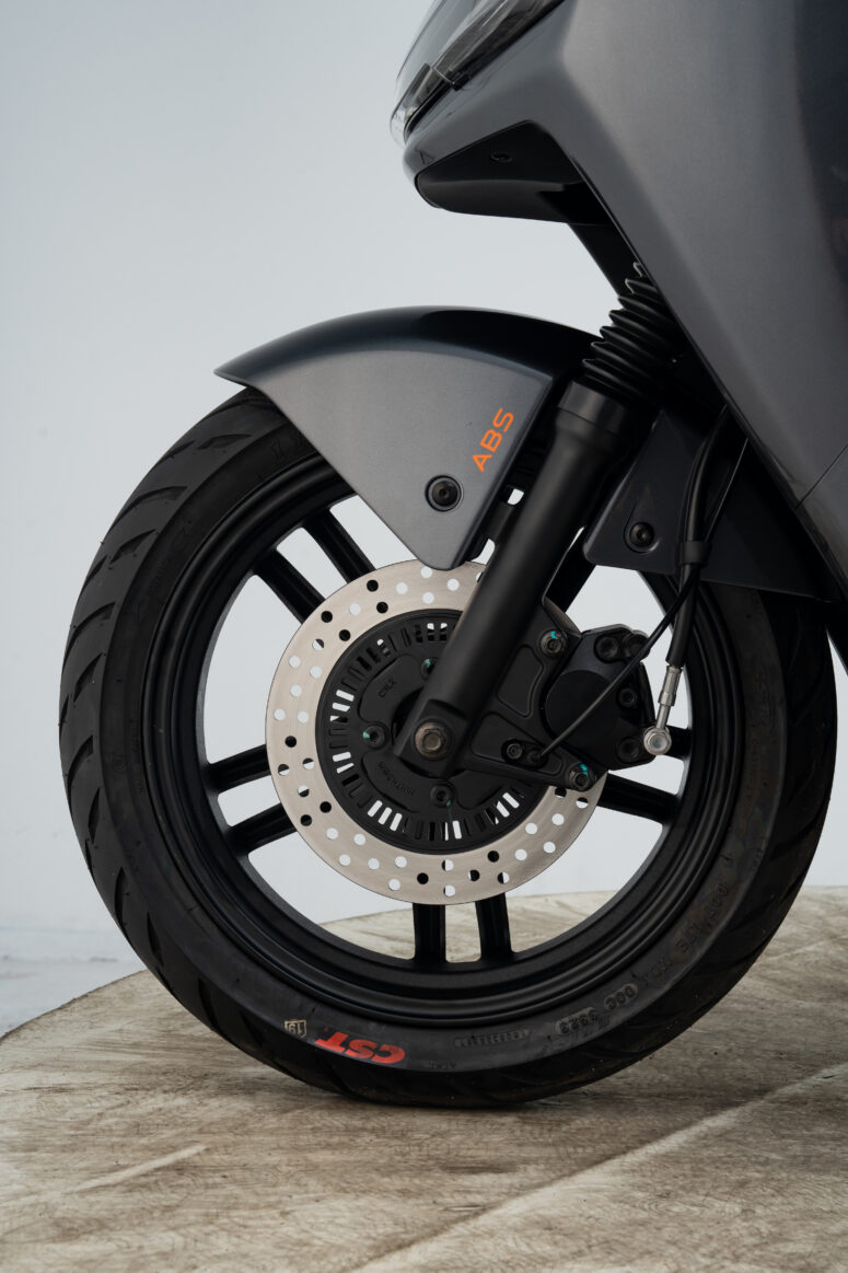 Yadea Fierider 7800W [100 km/h] – Bild 23