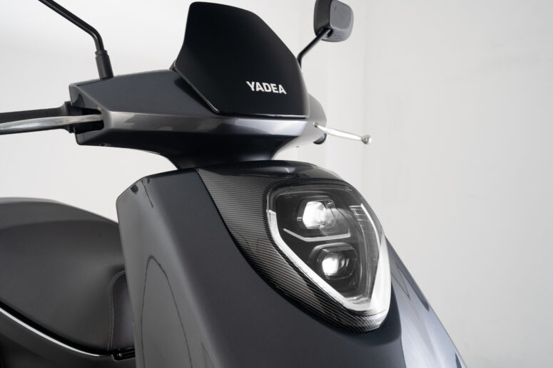 Yadea Fierider 7800W [100 km/h] – Bild 21