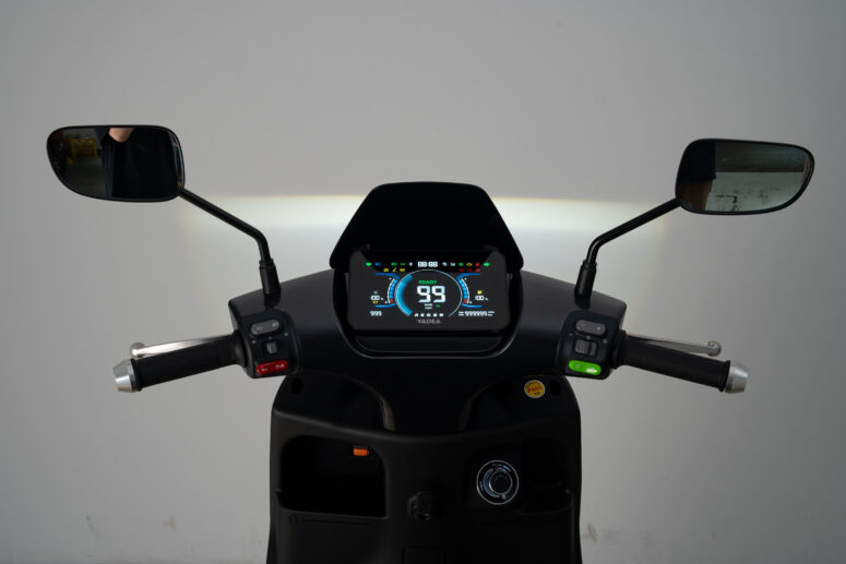 Yadea Fierider 7800W [100 km/h] – Bild 14