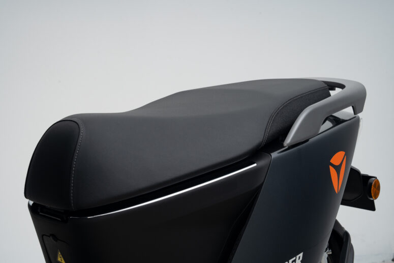 Yadea Fierider 7800W [100 km/h] – Bild 19