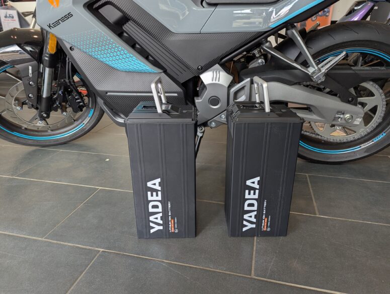 Yadea Keeness 7000W [100 km/h] – Bild 11